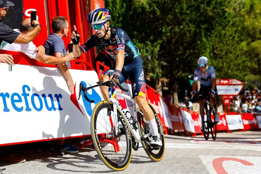 Roglic vence etapa 8, em Enric Mas em segundo na chegada ao alto em Cazorla